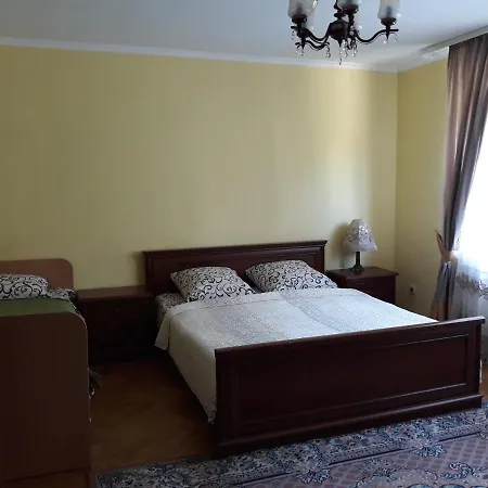 Celebrity Villa Kamianets-Podilskyi Exterior photo