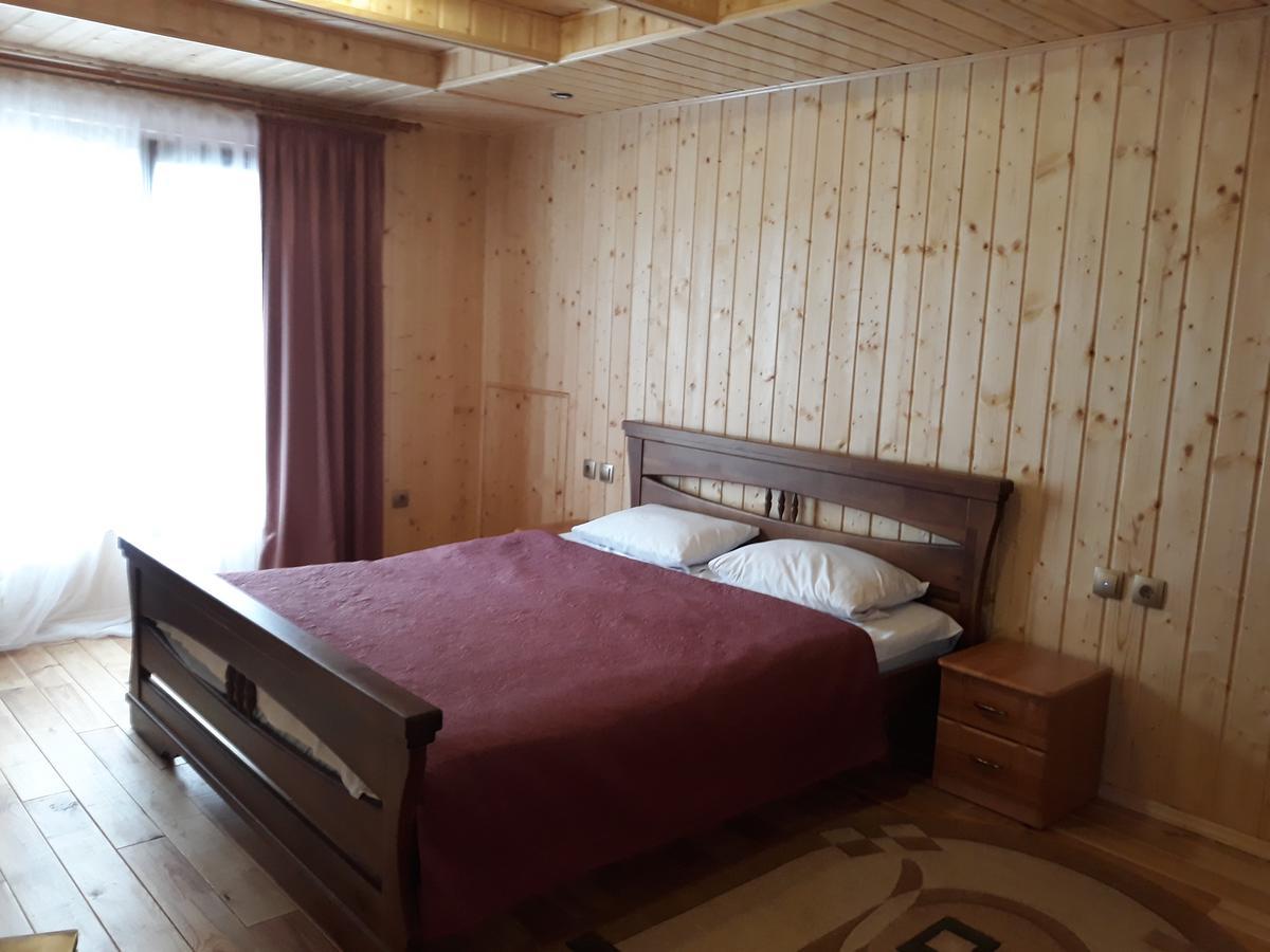 Lodge Celebrity Kamjanez-Podilskyj